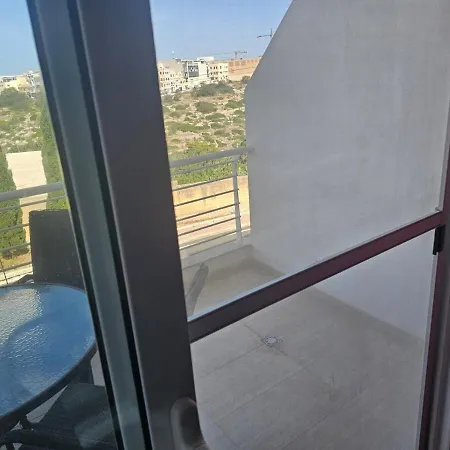 3 Bedroom Flat At Mosta * Malta