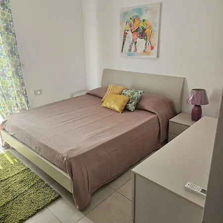 3 Bedroom Flat At Mosta * Malta