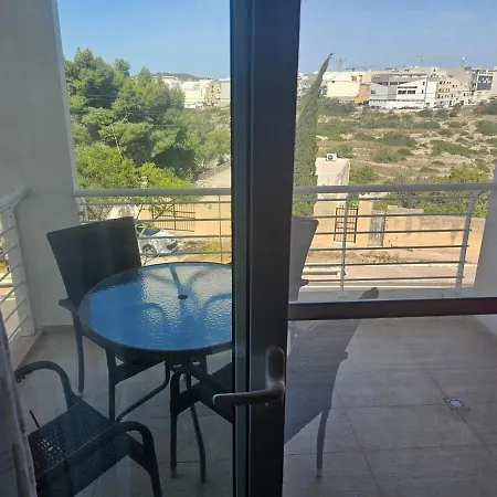 Apartment 3 Bedroom Flat At Mosta *