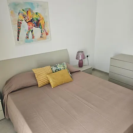 3 Bedroom Flat At Mosta Apartment