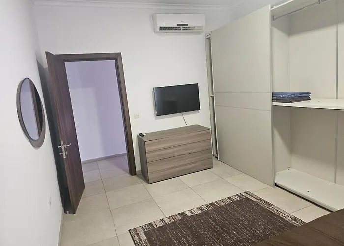 3 Bedroom Flat At Mosta Апартаменты *