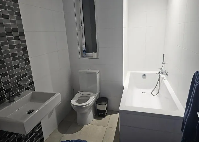 Апартаменты 3 Bedroom Flat At Mosta *